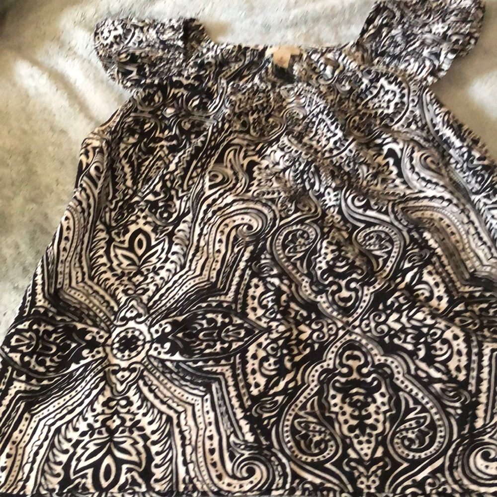 Vintage Black and White Patterned Women's Top